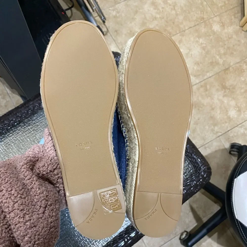 NWT Prada denim blue, size 38